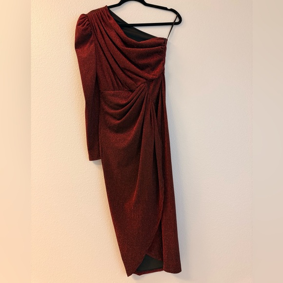 Dresses & Skirts - Elegant Red Shimmer One-Shoulder Dress